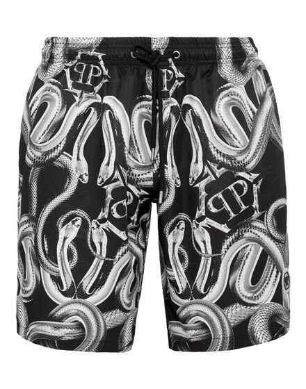 How to Wear Swim Trunks?: Mastering the Art