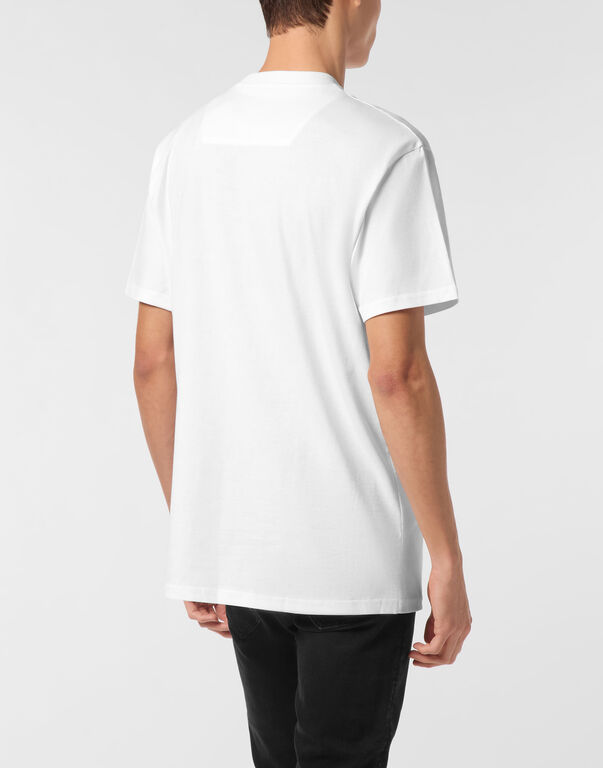 Round Neck T-Shirt Smile Patch