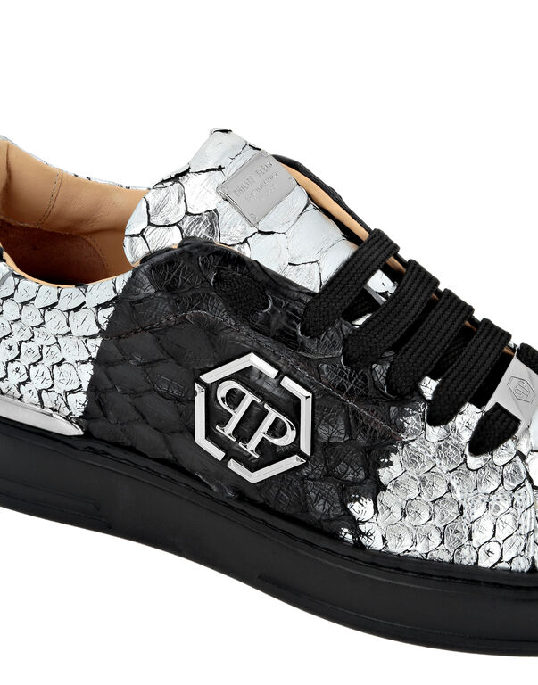 Python Lo-Top Sneakers