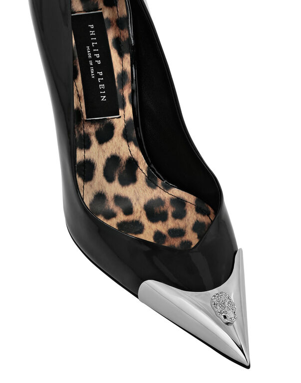 Cystal Skull Patent Leather Pumps