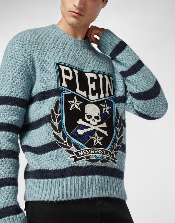 Pullover Round Neck Long-Sleeve Patches