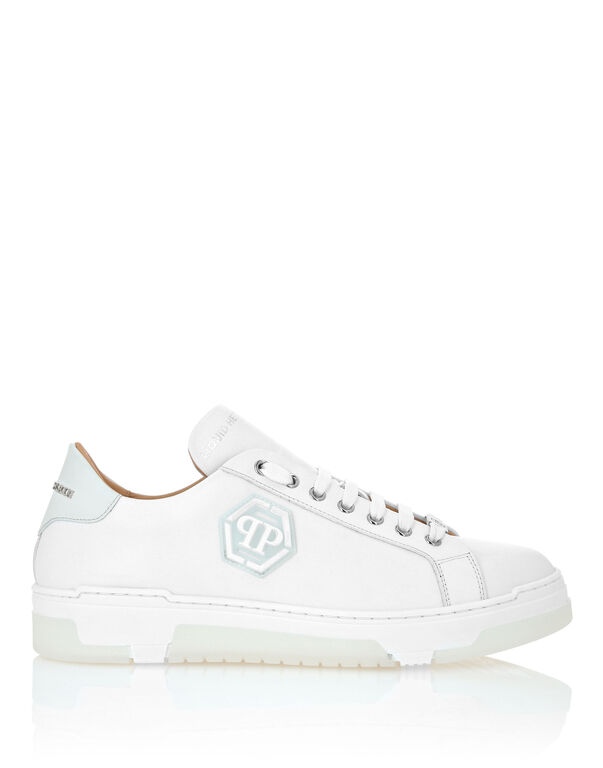 Leather Lo-Top Sneakers Hexagon