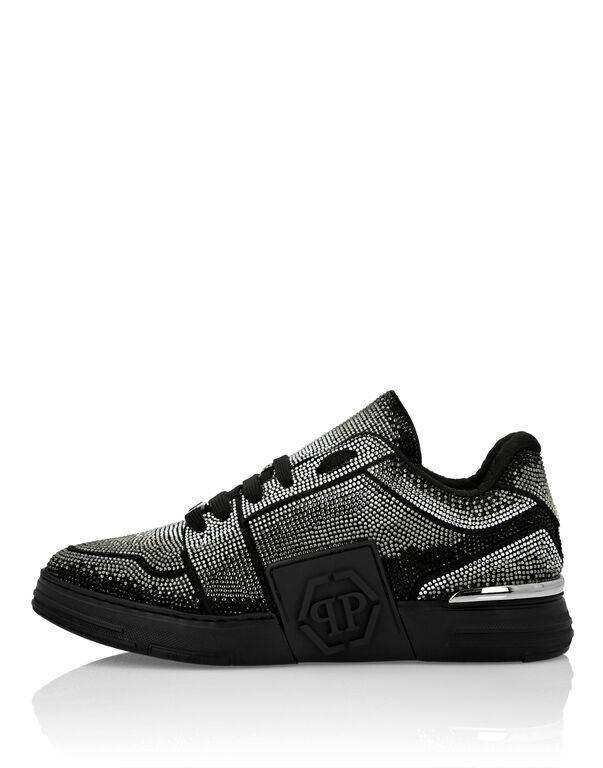 Suede Lo-Top Sneakers Strass Hexagon