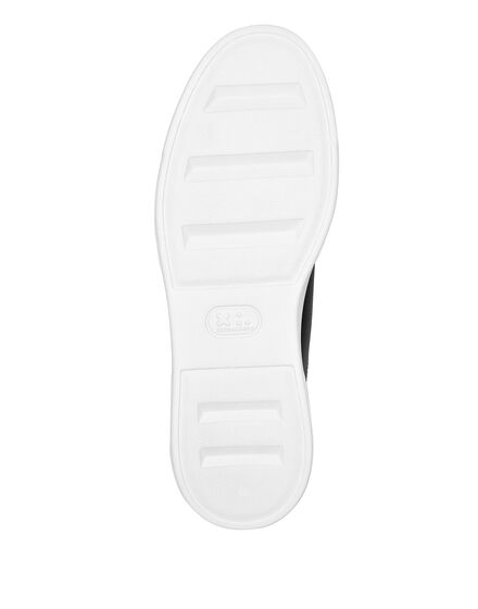 Leather Lo-Top Sneaker Hexagon