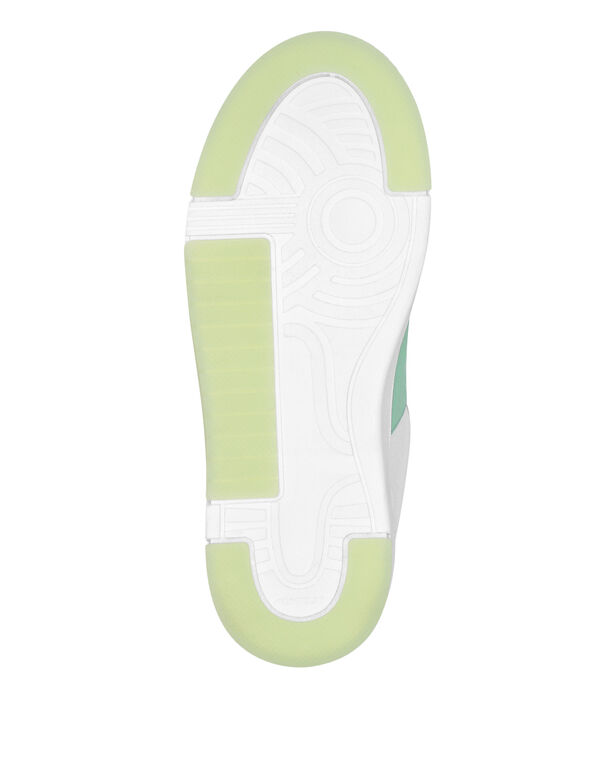 Leather Lo-Top Sneakers Monogram