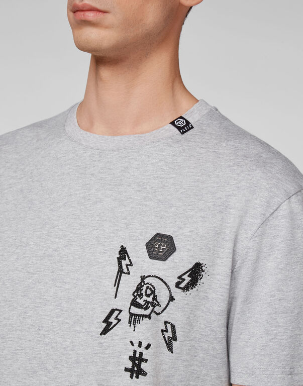 T-shirt Round Neck SS stones Skull
