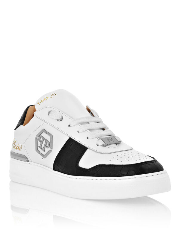 Low-Top Sneakers
