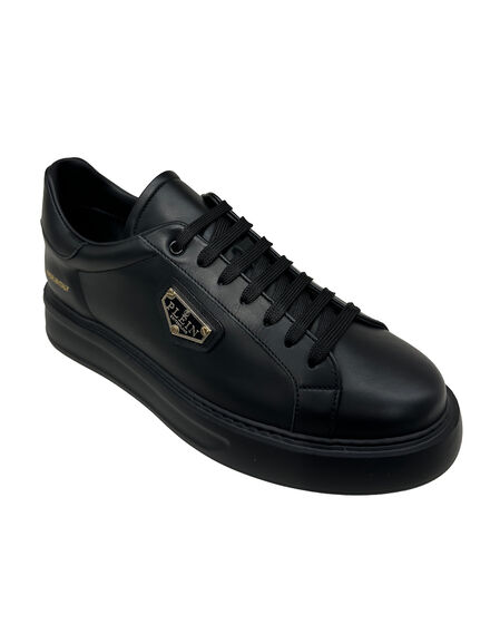 Low-Top Sneakers Titan Plein