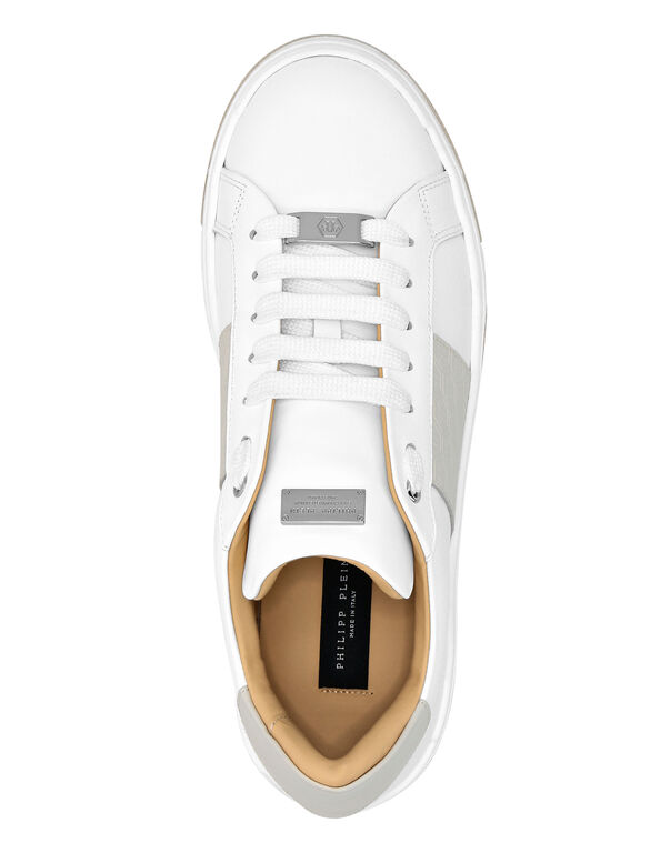 Leather Lo-Top Sneakers Monogram