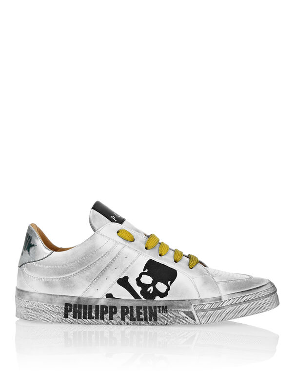 Leather Lo-Top Sneakers Retrokickz TM