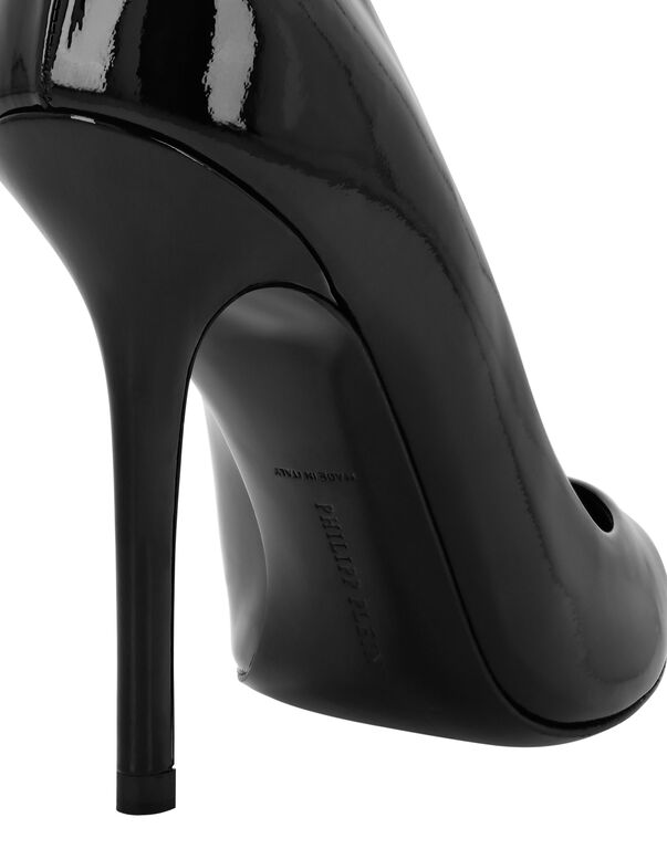 Patent Leather Decollete Hi-Heels Crystal Skull