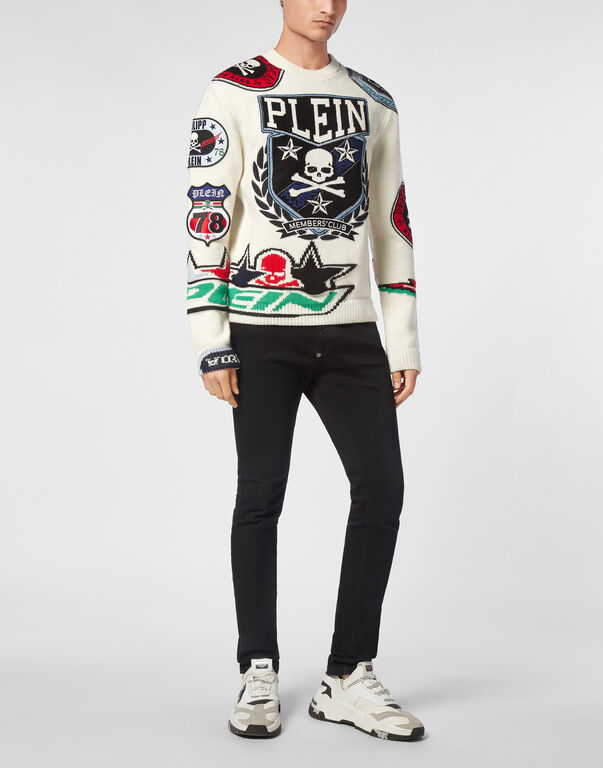 Pullover Round Neck Long-Sleeve Patches