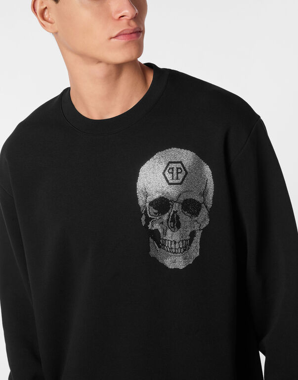 Round Neck Sweatshirt Crystal Skull
