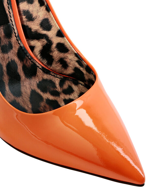 Skull Heel Patent Leather Pumps