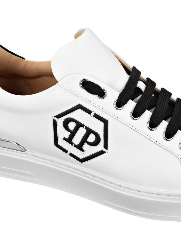 Nappa Leather Lo-Top Sneakers Hexagon