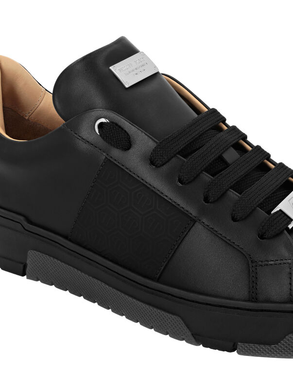 Leather Lo-Top Sneakers Monogram