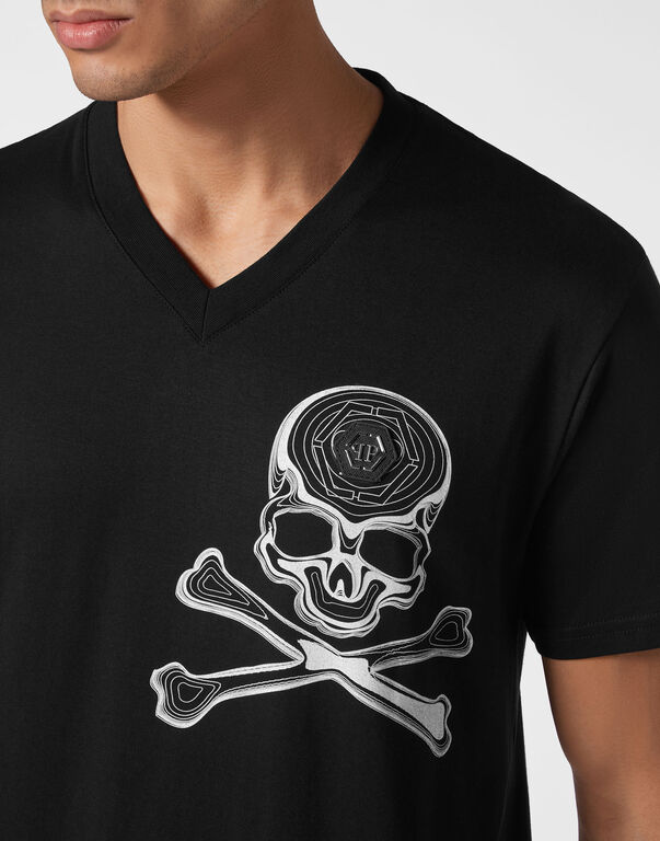 T-shirt V Neck SS Skull&Bones