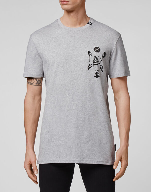 T-shirt Round Neck SS stones Skull