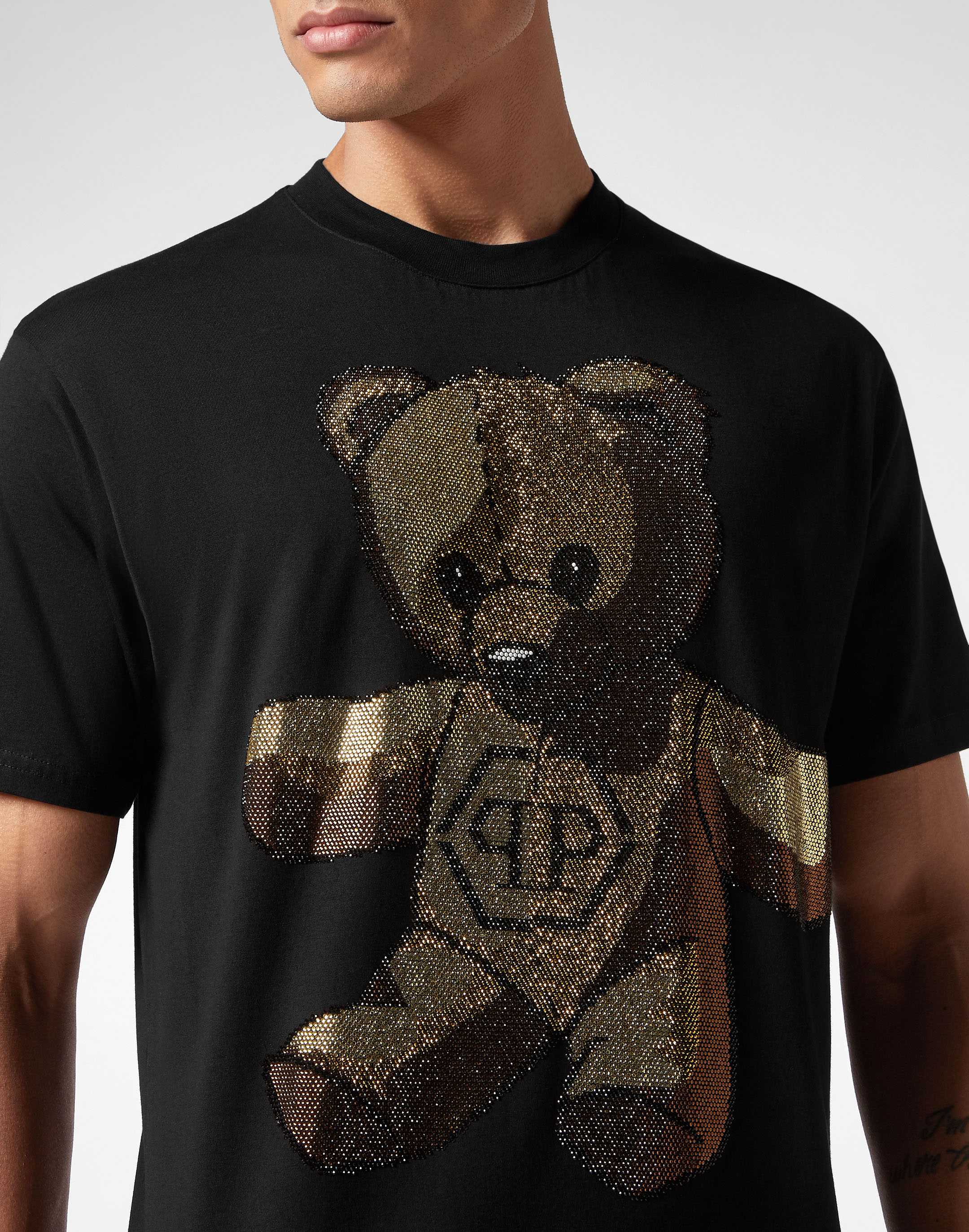 NEW FASHION] Louis Vuitton Bear Black Luxury Brand T-Shirt Outfit For Men  Women